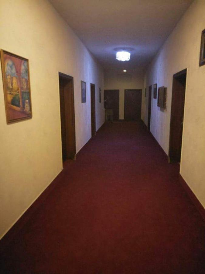 Magnum Hotel Лахор Экстерьер фото